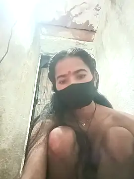 Sunali Bendre online show from February 14, 2:39 pm