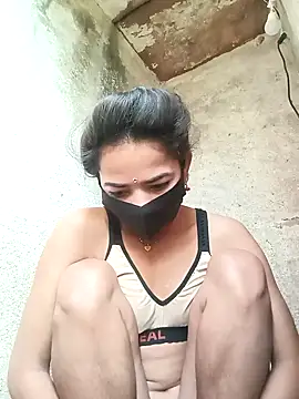 Sunali Bendre online show from February 27, 2:45 am