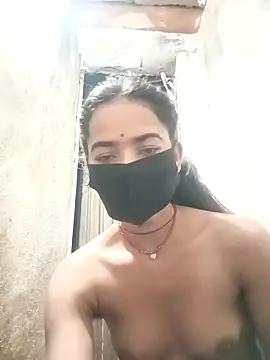 Sunali Bendre online show from February 12, 2:28 pm