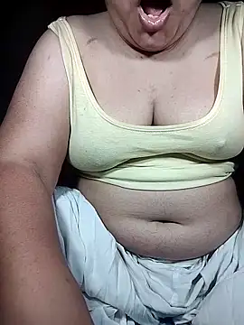 x -hot online show from April 22, 11:39 am