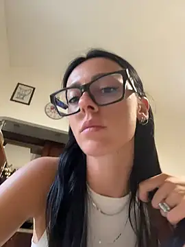 Snapshot of alibi_room chatting on July 17, 5:43 pm alibi room online show from July 17, 5:43 pm