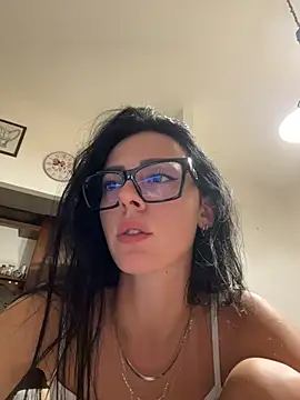 Snapshot of alibi_room chatting on July 3, 10:38 pm alibi room online show from July 3, 10:38 pm