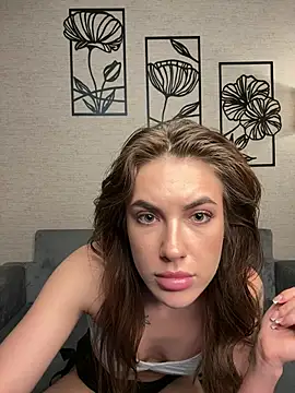 Snapshot of xXKelly_bonb0nXx chatting on February 14, 4:40 pm xXKelly bonb0nXx online show from February 14, 4:40 pm