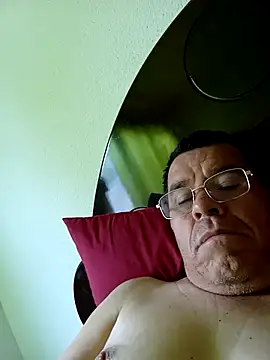 Snapshot of eros3442 chatting on June 14, 2:07 pm eros3442 online show from June 14, 2:07 pm