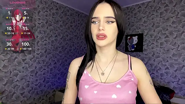 IeshaOsorio online show from April 11, 6:54 am