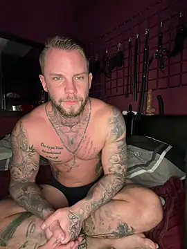 Snapshot of zickertdavid chatting on February 28, 8:08 pm zickertdavid online show from February 28, 8:08 pm