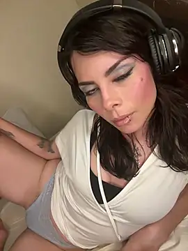 Isalove99 online show from February 13, 4:34 am