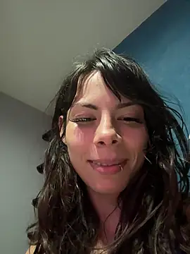 Isalove99 online show from May 2, 2:50 am