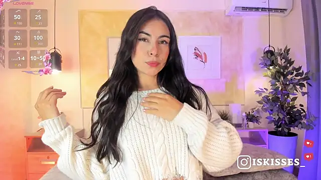 Snapshot of IsabellaSweet__ chatting on July 16, 3:58 am IsabellaSweet online show from July 16, 3:58 am