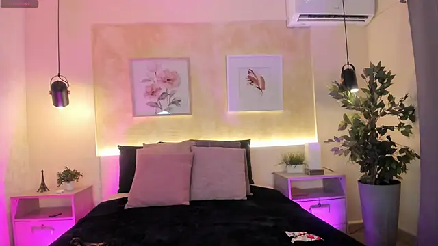 IsabellaSweet   online show from March 13, 4:06 am