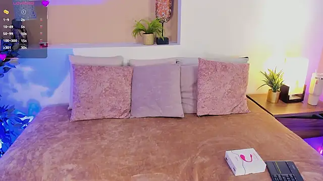 xiomara cortes online show from March 5, 7:43 pm