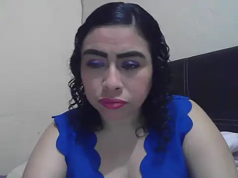 Snapshot of DalilahMx chatting on February 4, 7:53 pm DalilahMx online show from February 4, 7:53 pm