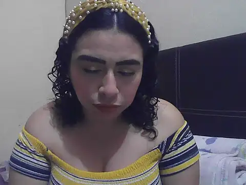 Snapshot of DalilahMx chatting on February 6, 3:08 pm DalilahMx online show from February 6, 3:08 pm