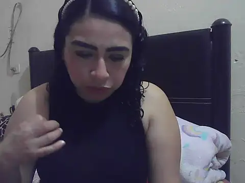 Snapshot of DalilahMx chatting on February 10, 3:22 pm DalilahMx online show from February 10, 3:22 pm