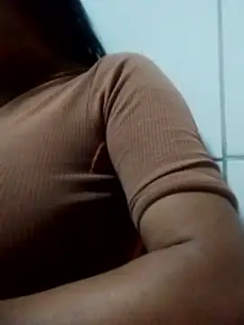 lorraine2036 online show from March 2, 9:22 pm