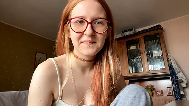 LaureenVielma online show from February 27, 7:19 am