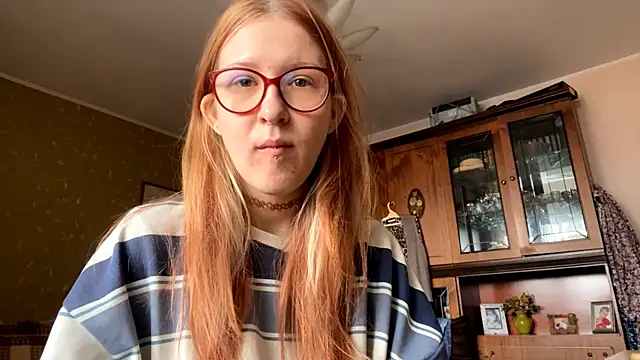 LaureenVielma online show from March 6, 7:14 am