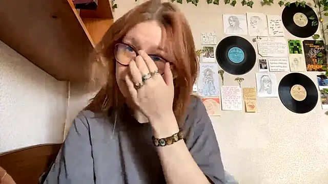 LaureenVielma online show from April 5, 8:21 am