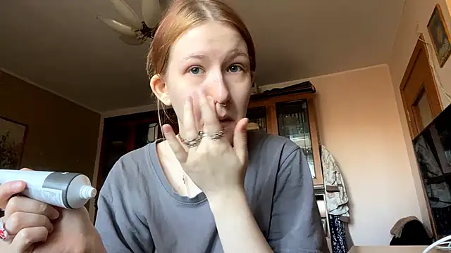 LaureenVielma online show from March 22, 7:10 am