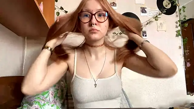 LaureenVielma online show from March 13, 7:24 am