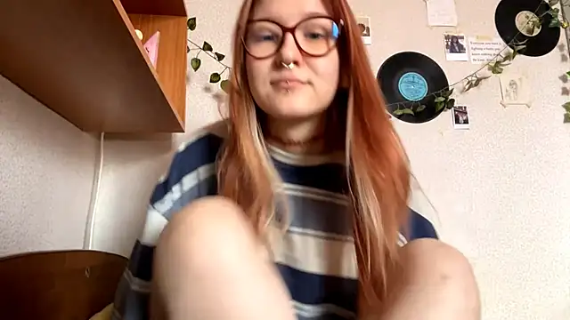 LaureenVielma online show from February 16, 7:40 am