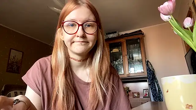 LaureenVielma online show from March 10, 7:23 am