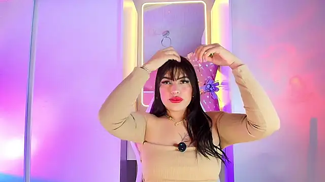 NaomiAmazing01 online show from May 15, 10:19 pm