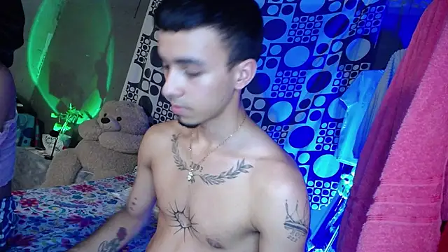 Snapshot of THE_PERFECT_COUPLE_12 chatting on February 3, 8:36 pm THE PERFECT COUPLE 12 online show from February 3, 8:36 pm