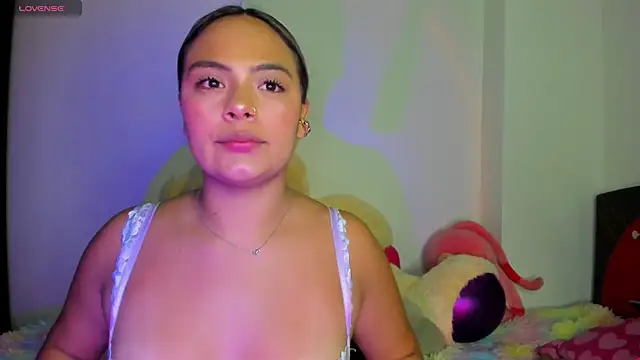 Snapshot of Kylievoos chatting on February 9, 11:14 pm Kylievoos online show from February 9, 11:14 pm