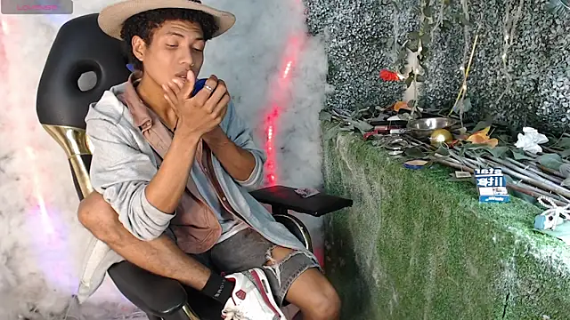 Walkers05 online show from March 15, 2:29 am