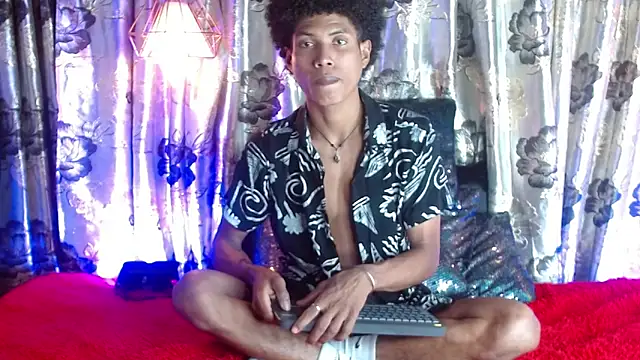 Walkers05 online show from April 5, 4:46 pm