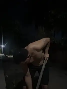 Snapshot of Loaisn chatting on February 14, 10:54 pm Loaisn online show from February 14, 10:54 pm