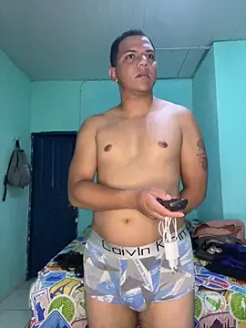 Snapshot of Loaisn chatting on February 11, 3:39 am Loaisn online show from February 11, 3:39 am