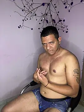 Snapshot of Loaisn chatting on February 3, 1:38 am Loaisn online show from February 3, 1:38 am