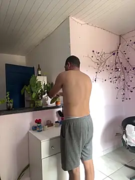 Snapshot of Loaisn chatting on February 4, 5:52 pm Loaisn online show from February 4, 5:52 pm