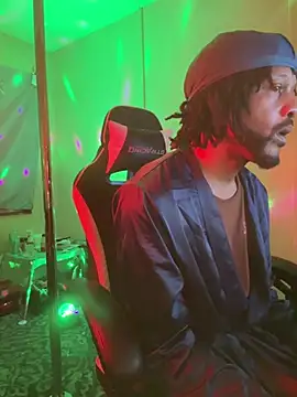 magic man1085 online show from March 15, 2:51 am