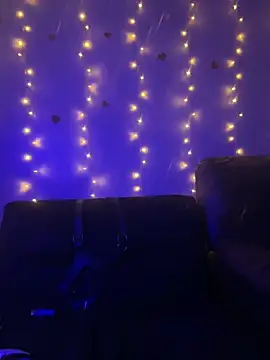 magic man1085 online show from April 15, 3:23 am