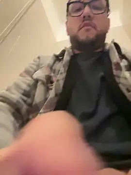 latinocalientehot online show from February 23, 9:48 pm