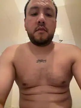 latinocalientehot online show from July 8, 7:25 pm