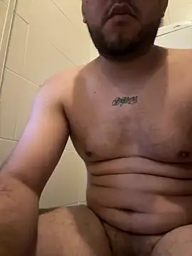 latinocalientehot online show from June 30, 6:52 pm