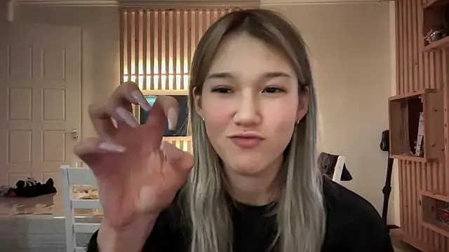 lilXdomiii online show from February 10, 1:54 pm