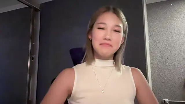 lilXdomiii online show from March 16, 1:15 pm