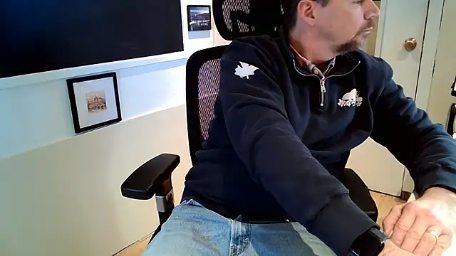 Scotsmanx online show from February 13, 8:20 pm