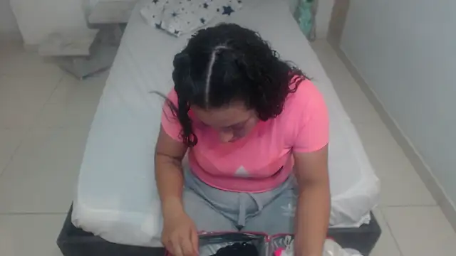 Barbara D Valencia online show from April 9, 3:18 pm