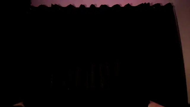 Snapshot of PervertedMissCloe chatting on February 1, 4:11 am PervertedMissCloe online show from February 1, 4:11 am