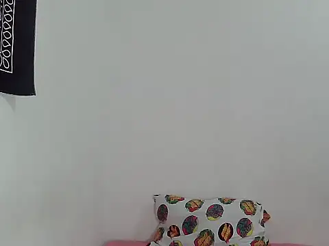 Snapshot of heart5 chatting on February 8, 1:58 am heart5 online show from February 8, 1:58 am