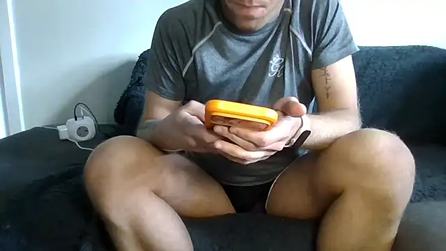 verscub6969 online show from March 31, 2:08 pm