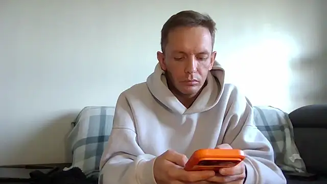 verscub6969 online show from March 28, 4:08 pm