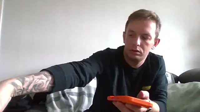 verscub6969 online show from April 15, 10:43 am