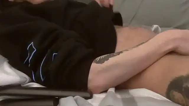 verscub6969 online show from March 15, 7:48 am